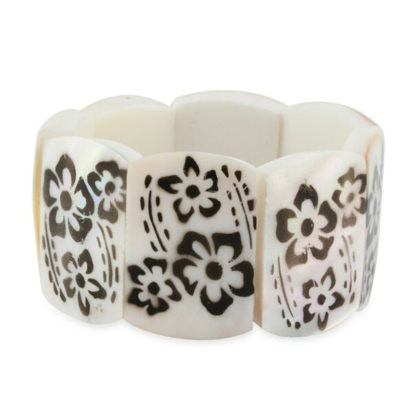 443 - Hand-Painted White Shell Stretch Bracelet