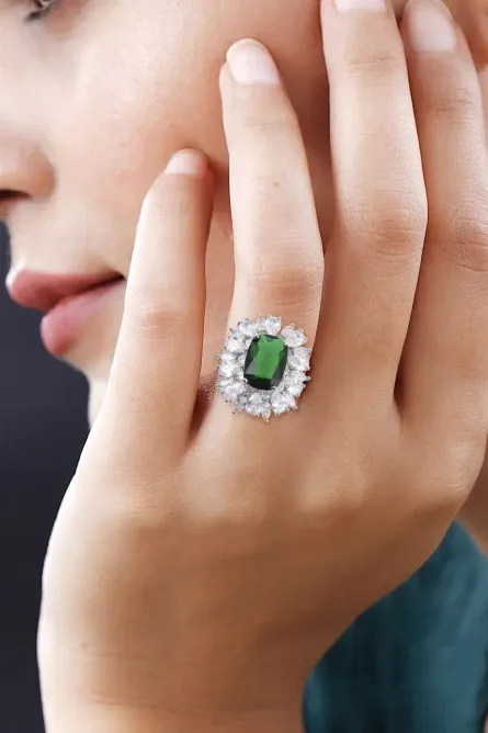 56 - Emerald Radiance Halo Ring – Simulated Green & White Diamond - Image 5