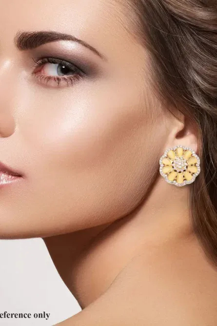 76 - Golden Bloom Floral Stud Earrings - Image 3