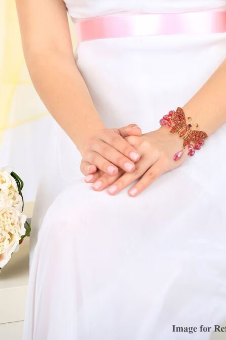 302 - Scarlet Monarch Butterfly Crystal Stretch Bracelet – Goldtone - Image 3