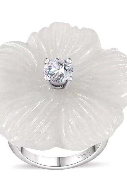 510 - Ivory Empress Jade Ring - Image 1