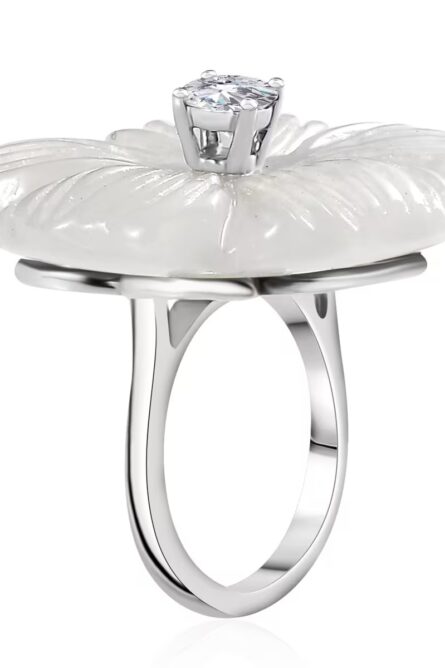 510 - Ivory Empress Jade Ring - Image 4