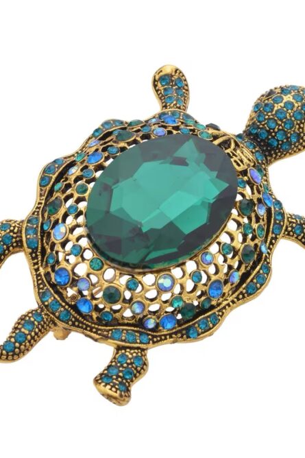 Emerald Ocean Turtle Brooch - Image 5
